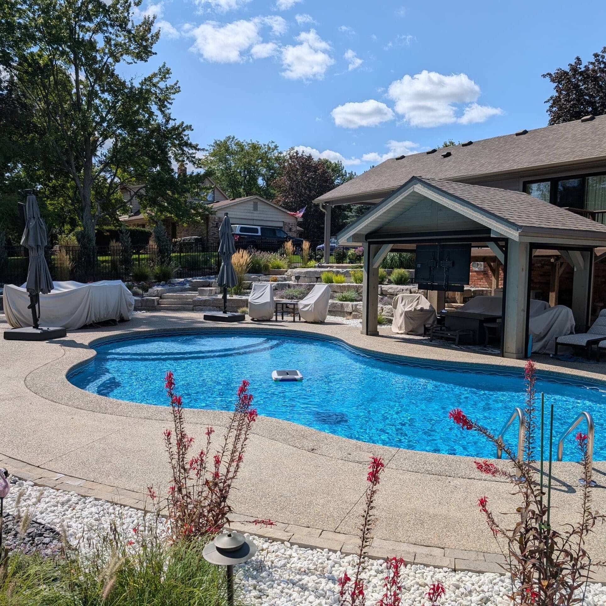 West Bloomfield, MI Landscaping Services